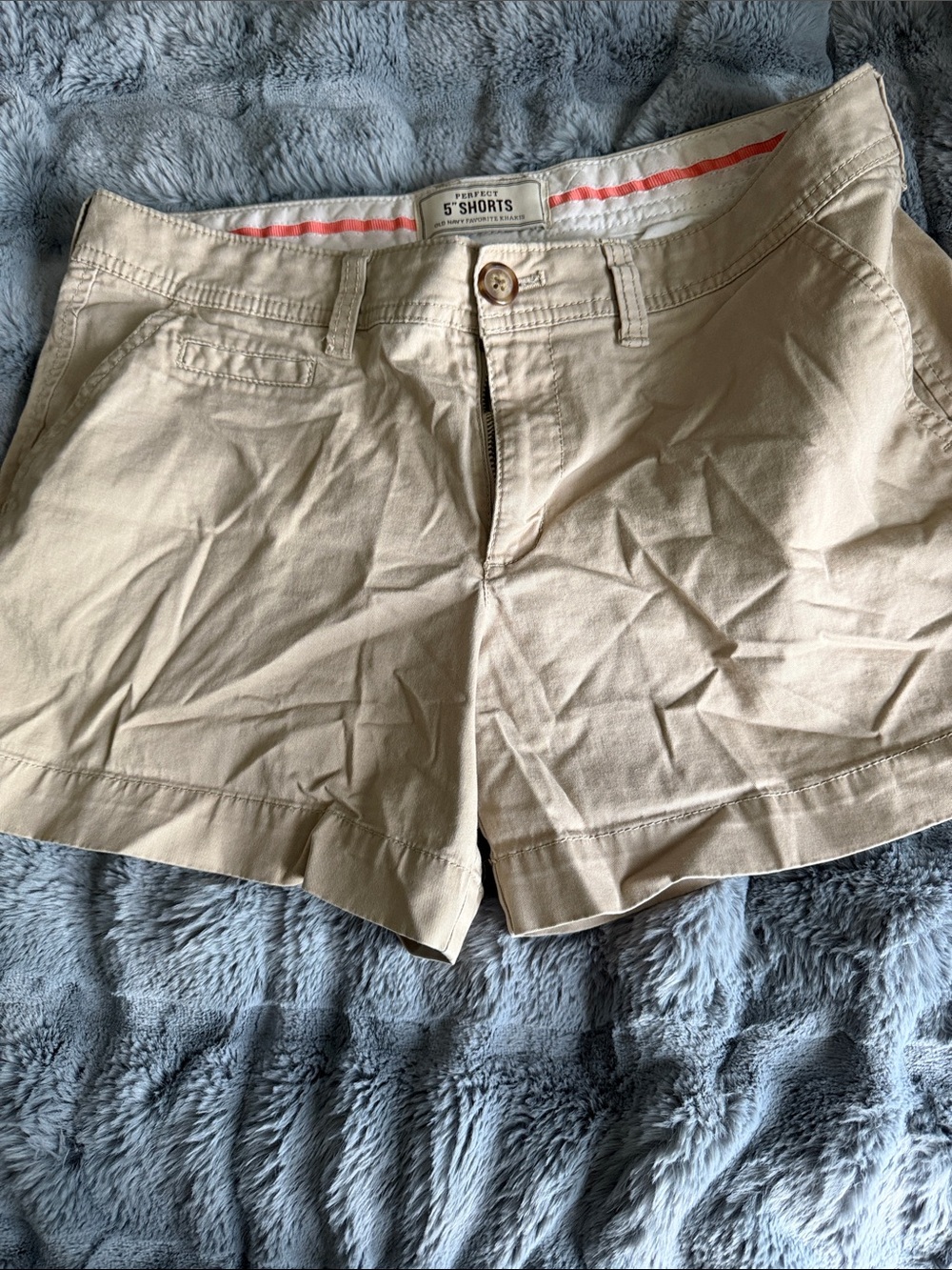 Old Navy Beige 5" Shorts
